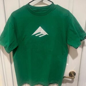 emerica shirt medium